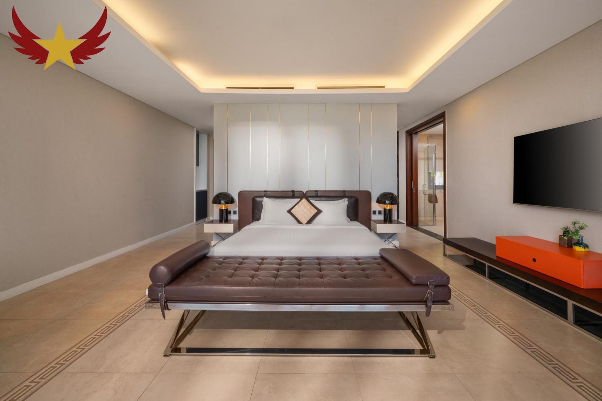 The Five Villas 8 Bedrooms Beachfront - K3 Дананг Экстерьер фото